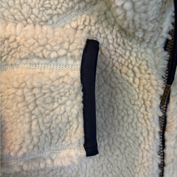 L.L. Bean Mountain Pile Sherpa Jacket - Picture 8 of 16